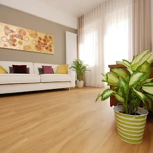Apartament Manin