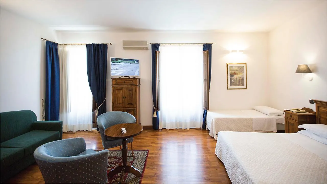 ***  Hotel La Piazzetta Castellammare del Golfo Italia