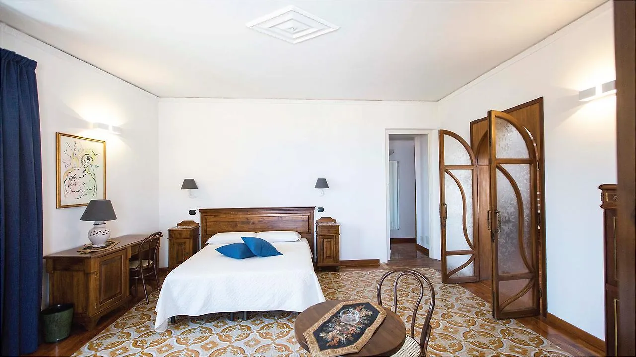 Hotel La Piazzetta Castellammare del Golfo